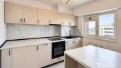 Apartament 2 camere I Complet renovat I Bucatarie mobilat... 