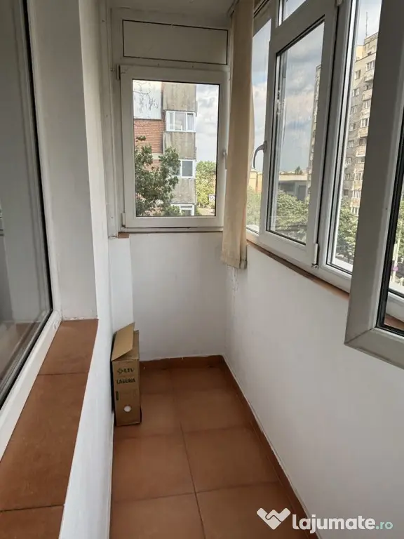Iancului decomandat etaj 4