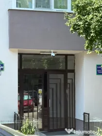 Propietar vand apartament 3 camere. 0763658809/0730227344