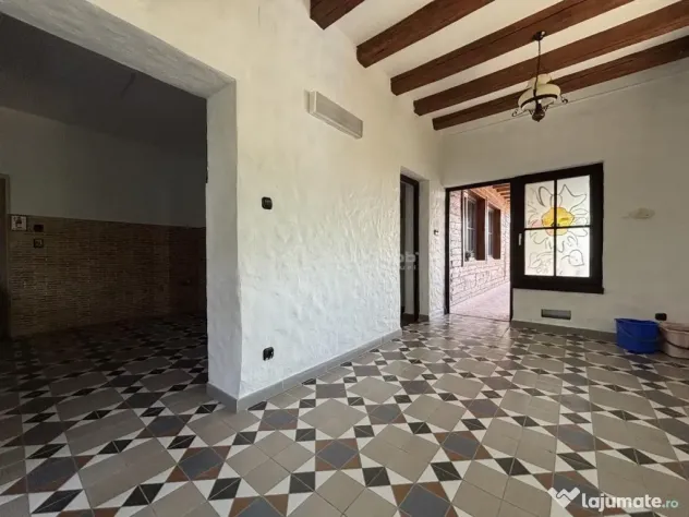 Proprietate de patrimoniu pe malul lacului Paleu - Teren...