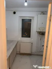 Apartament recent renovat cu centrala proprie parter zona Sa