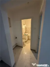Apartament recent renovat cu centrala proprie parter zona Sa