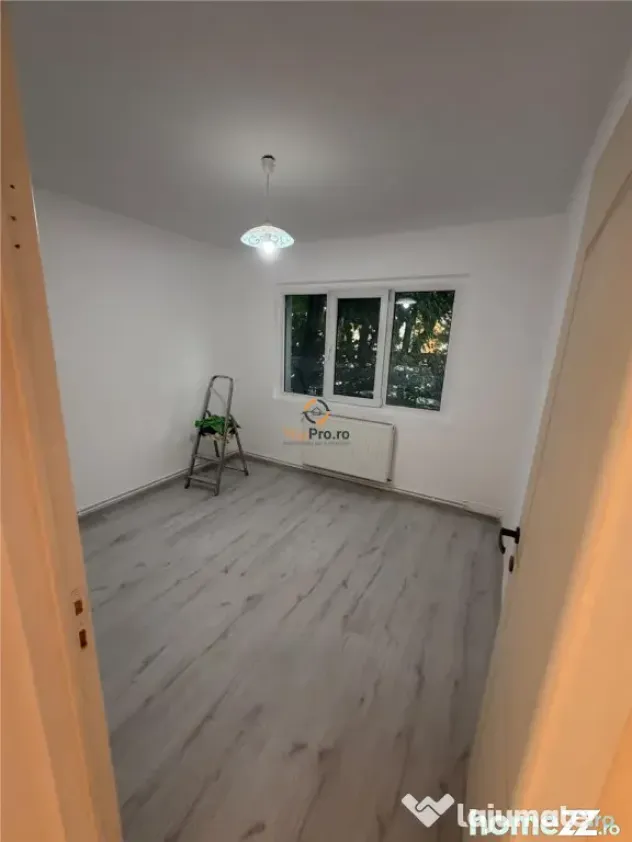 Apartament recent renovat cu centrala proprie parter zona Sa