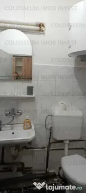 Camera de camin cu baie si bucatarie proprie - zona Tractorul 