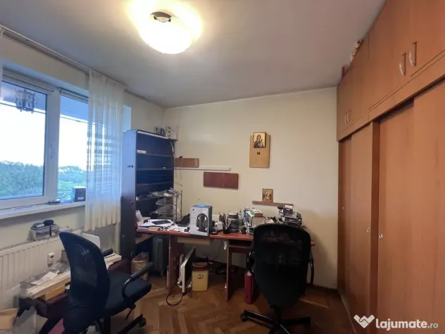 Apartament 3 camere Cotroceni, etaj 4, mobilat parțial