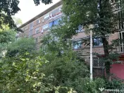 Apartament 3 camere Cotroceni, etaj 4, mobilat parțial