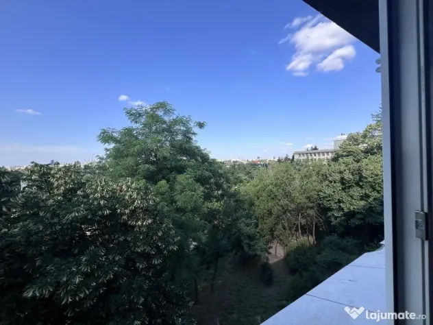 Apartament 3 camere Cotroceni, etaj 4, mobilat parțial