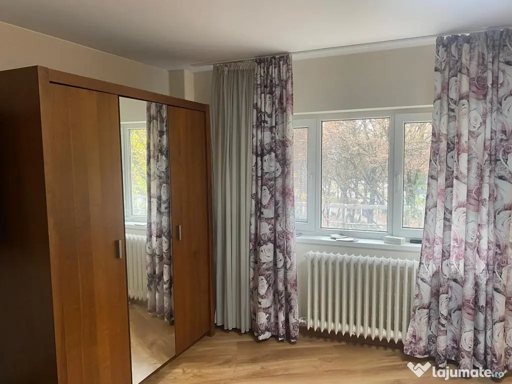 Apartament 4 camere(fost5) - Blv. Unirii(La fântâni), 1...