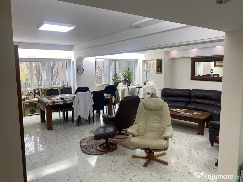 Apartament 4 camere(fost5) - Blv. Unirii(La fântâni), 1...