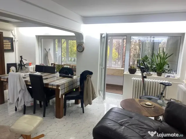 Apartament 4 camere(fost5) - Blv. Unirii(La fântâni), 1...