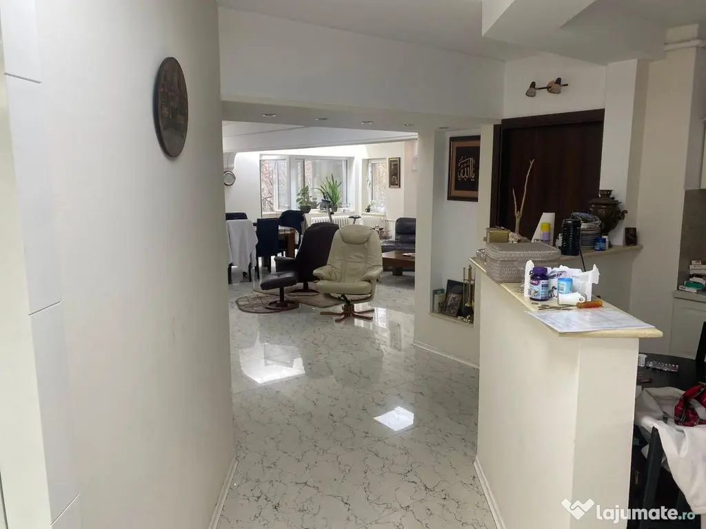 Apartament 4 camere(fost5) - Blv. Unirii(La fântâni), 1...