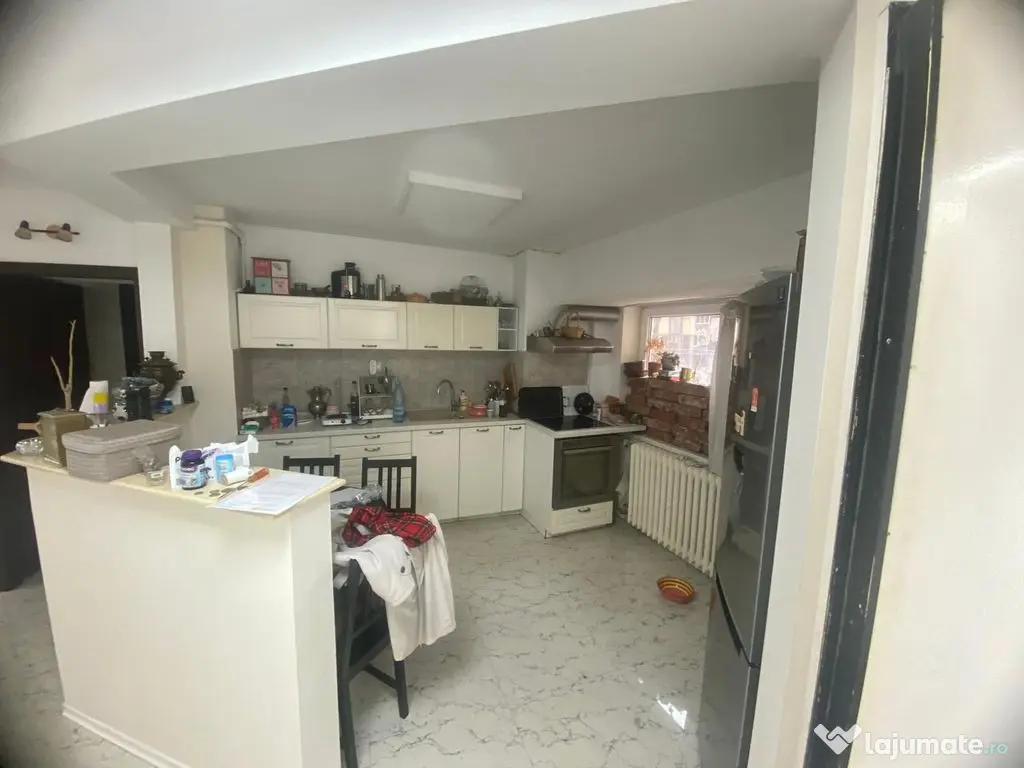 Apartament 4 camere(fost5) - Blv. Unirii(La fântâni), 1...