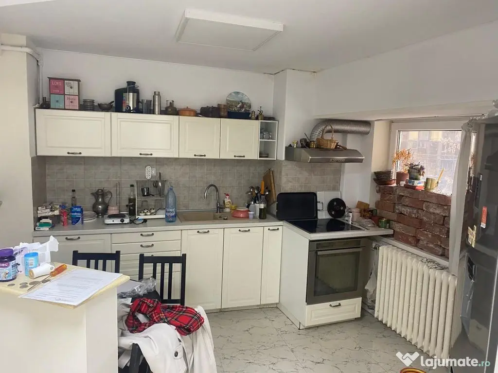 Apartament 4 camere(fost5) - Blv. Unirii(La fântâni), 1...