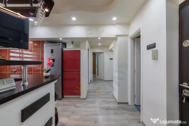 Apartament decomandat - Cartier Prundu