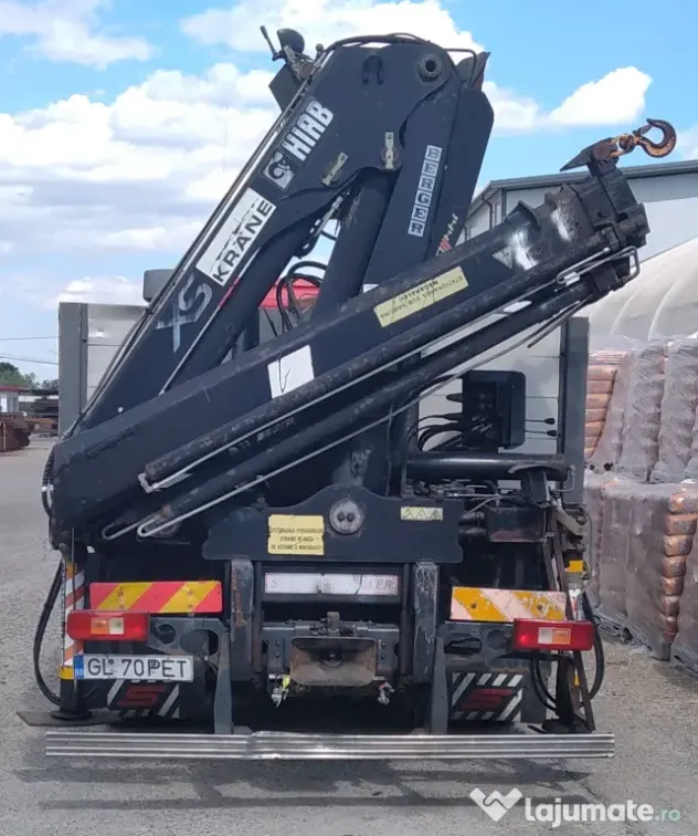 autocamion Volvo FM 62 RB Schwarzmuller, cu macara hidraulica tip HIAB