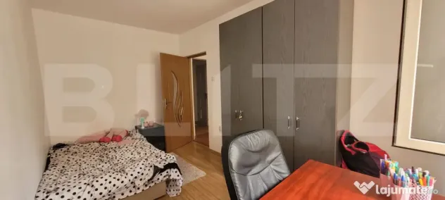 Apartament 3 camere, 50 mp, etaj intermediar, zona strazii R