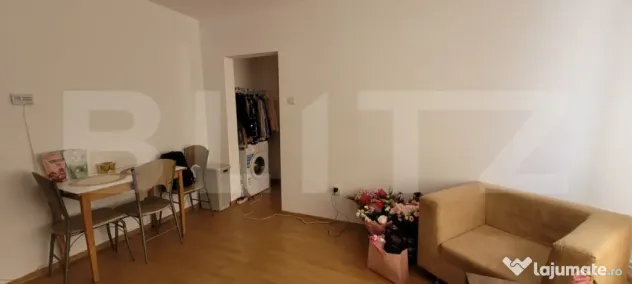 Apartament 3 camere, 50 mp, etaj intermediar, zona strazii R
