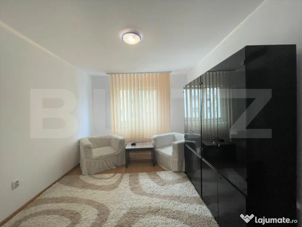 Apartament 3 camere, 50 mp, etaj intermediar, zona strazii R
