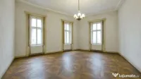 Apartament Central pe 3 niveluri construit de familia Neuman