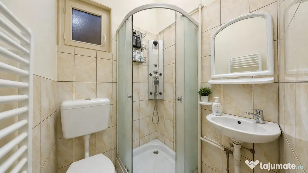 Apartament Central pe 3 niveluri construit de familia Neuman