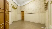 Apartament Central pe 3 niveluri construit de familia Neuman