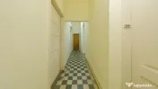 Apartament Central pe 3 niveluri construit de familia Neuman