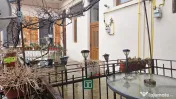 Apartament cu personalitate cu 2 camere cu terasă în centr