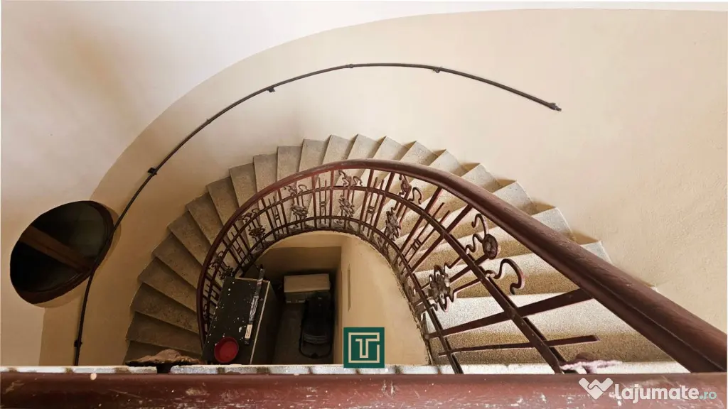 Apartament cu personalitate cu 2 camere cu terasă în centr