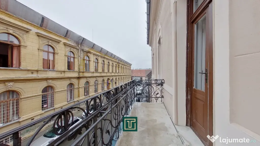 Apartament cu personalitate cu 2 camere cu terasă în centr