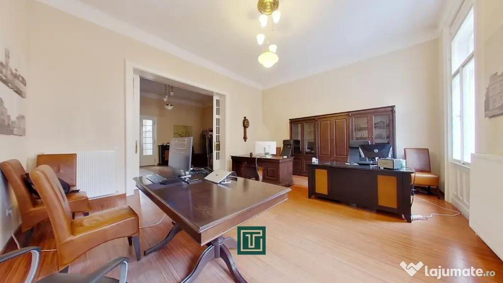Apartament cu personalitate cu 2 camere cu terasă în centr