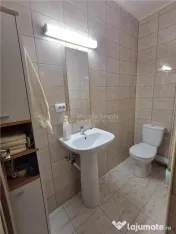 Apartament 4 camere 2 bai terasa mare de 