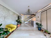 Rar pe piață! Apartament premium, pregătit pentru muta...