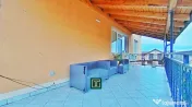 Casă impresionantă cu 15 camere, teren generos, piscină i 