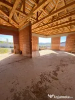 Casa de vanzare, 3 camere, 117 mp, 930 mp teren - zona Aero