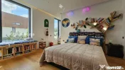 Modern Smart Villa 153 Sqm | 4 Rooms + 2 Parking | Tunari -