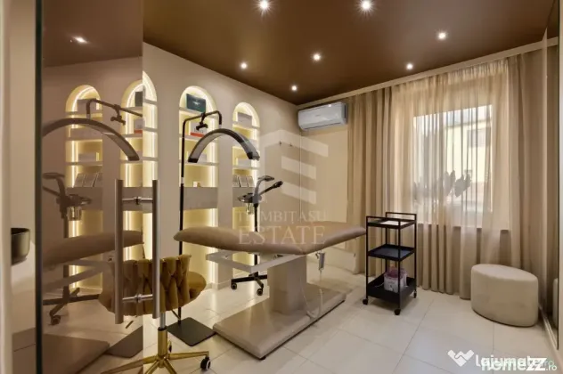 Casa / Vila | 670MP Utili | Curte | Pozitie Centrala | COMISION 0% - Arad (Arad)