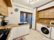 Apartament cu 3 camere, gradina, loc de parcare, zona Lunca 