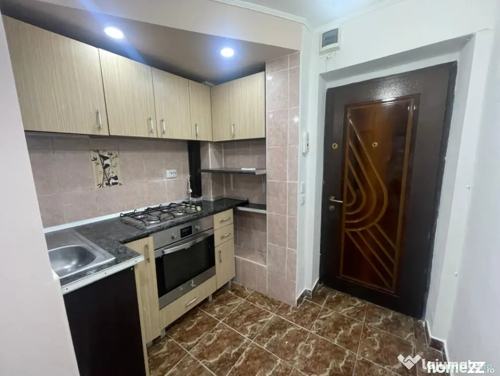 Apartament 2 camere, 31 mp, renovat, mobilat si utilat, lang - Craiova (Dolj)