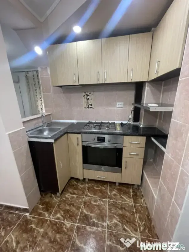Apartament 2 camere, 31 mp, renovat, mobilat si utilat, lang - Craiova (Dolj)