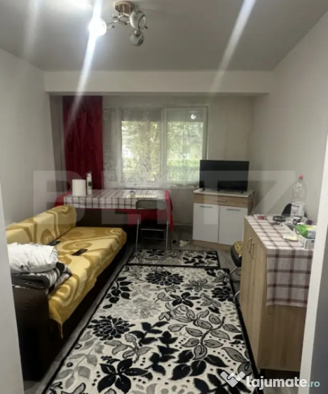 Apartament cu 2 camere, semidecomandat, 45 mp, Carpati 1