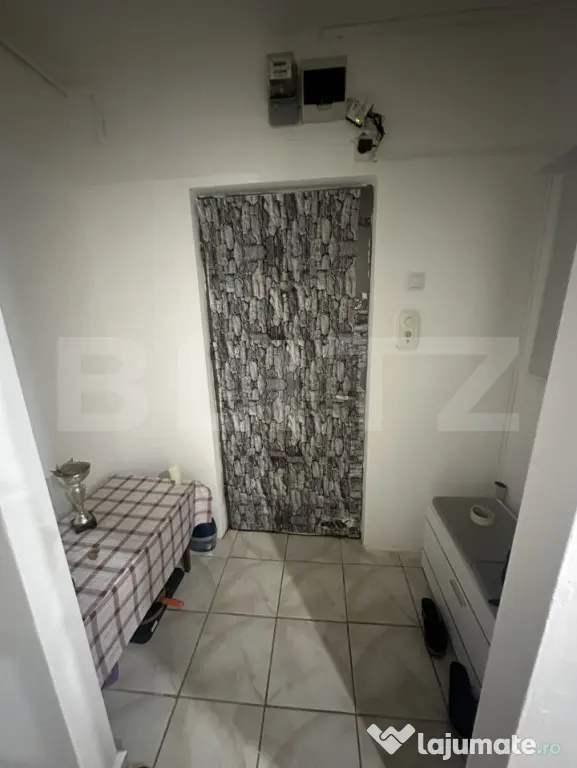 Apartament cu 2 camere, semidecomandat, 45 mp, Carpati 1