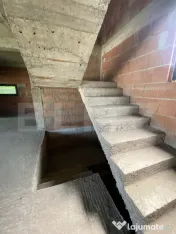 Casă D+P+E la roșu, 196 mp, garaj, teren 400 mp – zona D