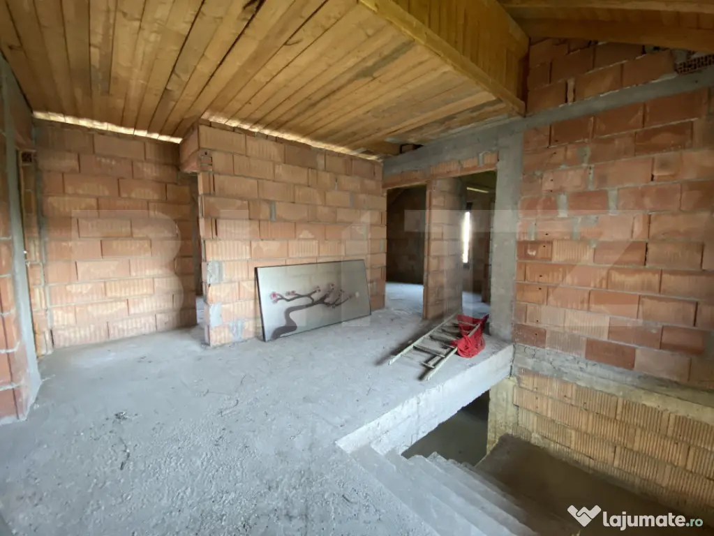 Casă D+P+E la roșu, 196 mp, garaj, teren 400 mp – zona D