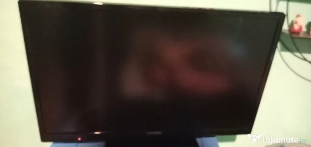 Vand televizor smart cu ecran spart
