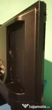 Vand televizor smart cu ecran spart 