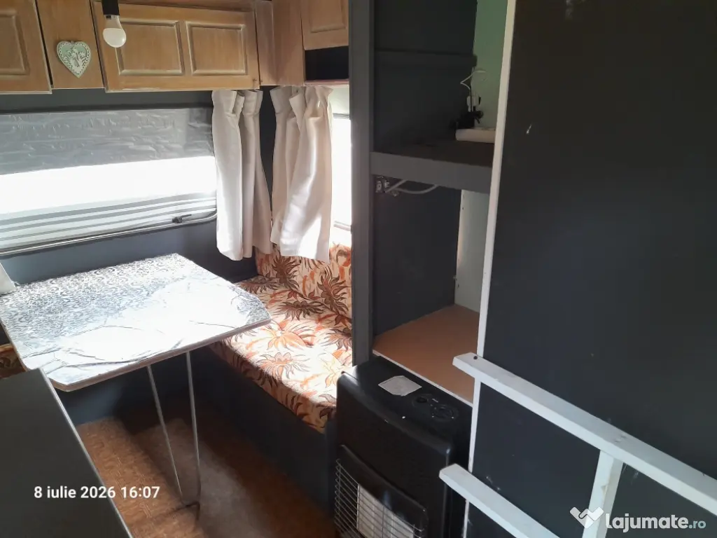 Vand televizor smart cu ecran spart