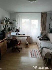 Garsonieră de vânzare Râșnov, zonă centrală, la pas de