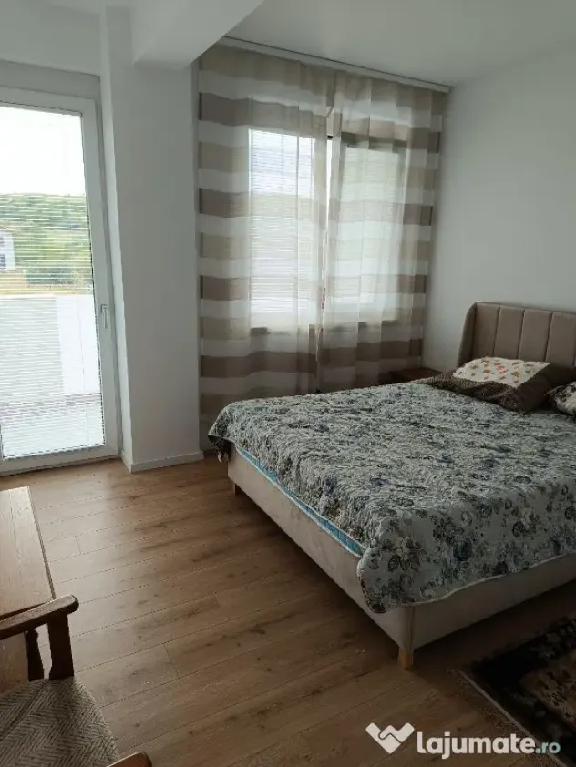 Apartament 3 camere et 1 bloc nou Zavoaie