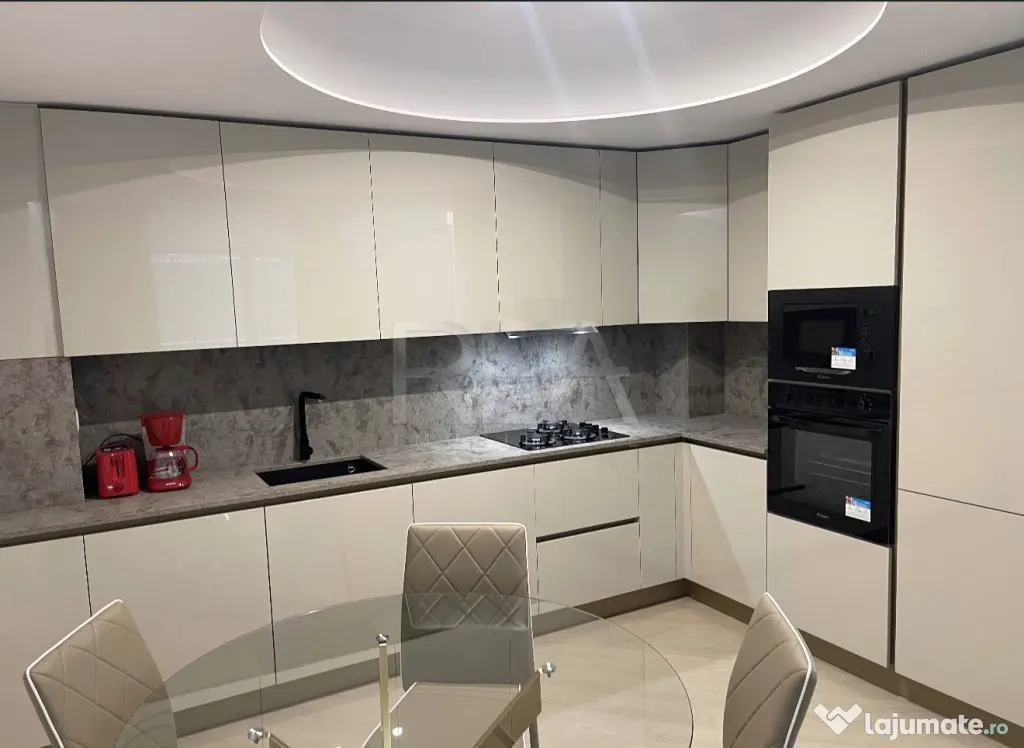 Apartament 3 camere | Complex Cortina North | Loc de parcare