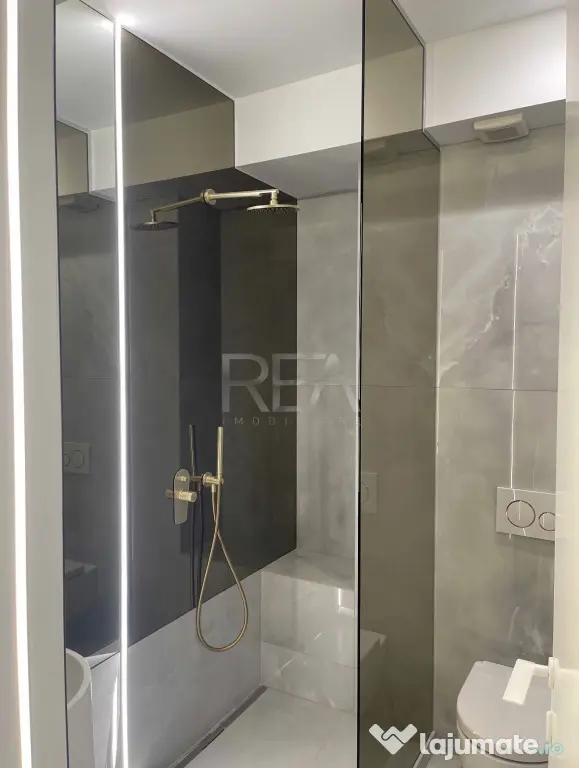 Apartament 3 camere | Complex Cortina North | Loc de parcare